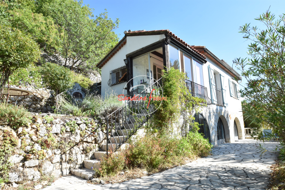 Vente Maison 121m² 4 Pièces à Bouyon (06510) - Agence Fusini Sandrine Immobilier