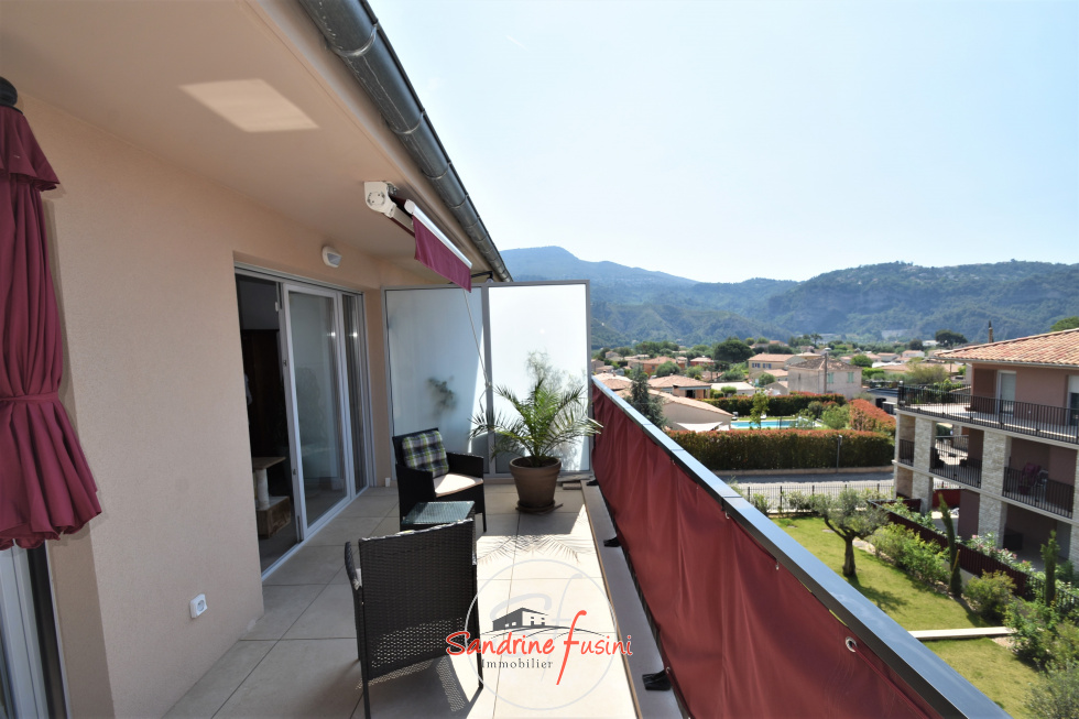 Vente Appartement 80m² 4 Pièces à Carros (06510) - Agence Fusini Sandrine Immobilier